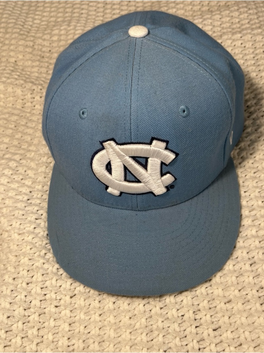 North Carolina Tar Heels Light Blue Baseball Cap Fitted 7 3/4 Basketball Fan